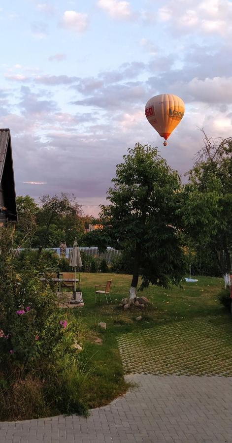 Hillside View House With Garden, Private Parking, Quiet Location - 12 Min To Old Town Anytime, Long Stays Welcome VNO Buitenkant foto