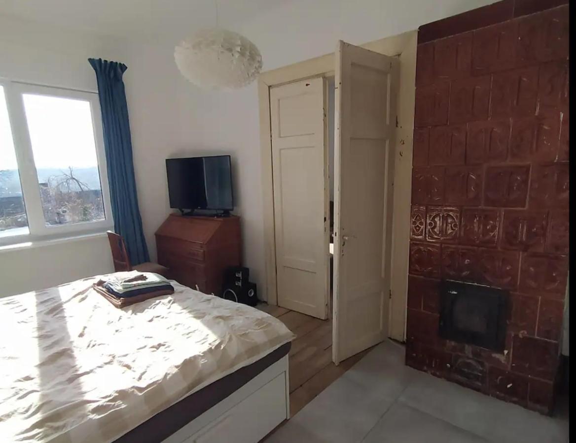 Hillside View House With Garden, Private Parking, Quiet Location - 12 Min To Old Town Anytime, Long Stays Welcome VNO Buitenkant foto