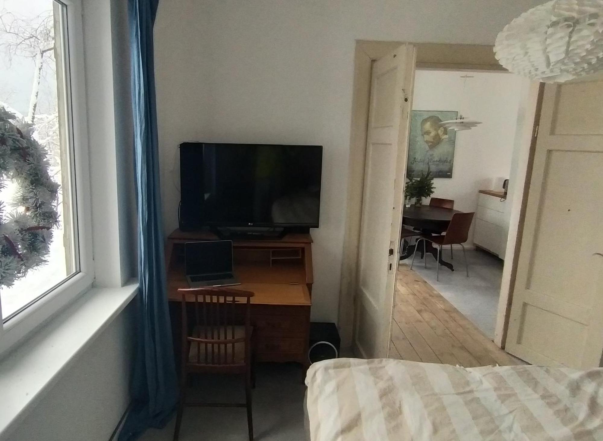 Hillside View House With Garden, Private Parking, Quiet Location - 12 Min To Old Town Anytime, Long Stays Welcome VNO Buitenkant foto