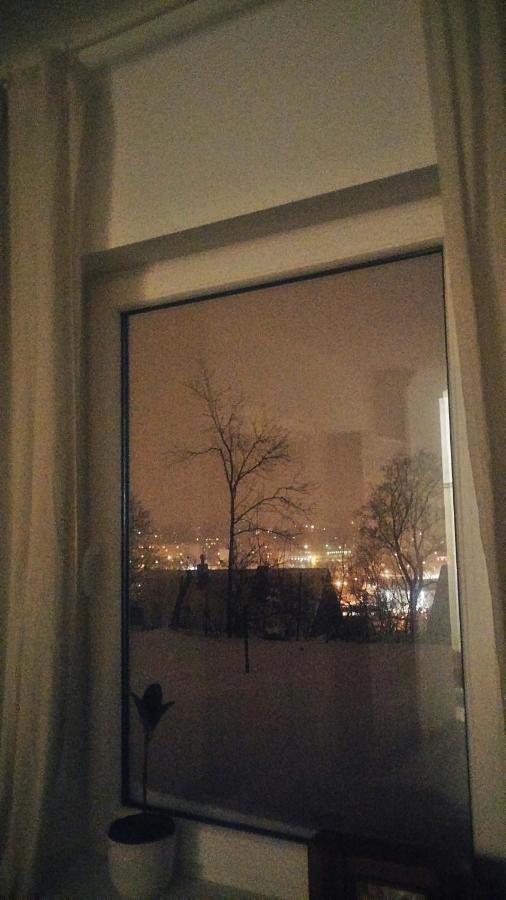 Hillside View House With Garden, Private Parking, Quiet Location - 12 Min To Old Town Anytime, Long Stays Welcome VNO Buitenkant foto